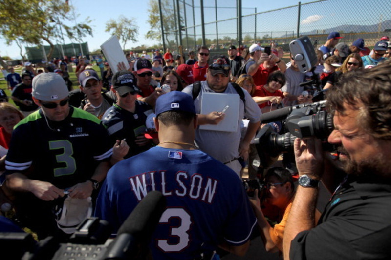 Russell Wilson enjoys time with Texas Rangers