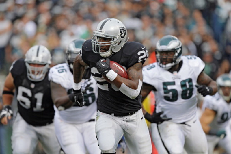 Darren McFadden Autographed 8x10 Photo Oakland Raiders 1st NFL TD