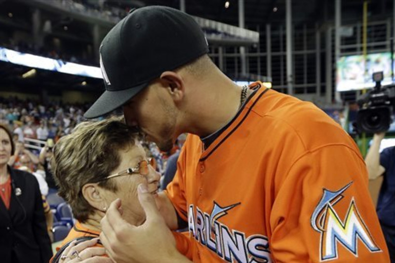 Fish Bites: Miami Marlins Opening Day For Jose Fernandez, His Mother, and  Grandmother - Fish Stripes