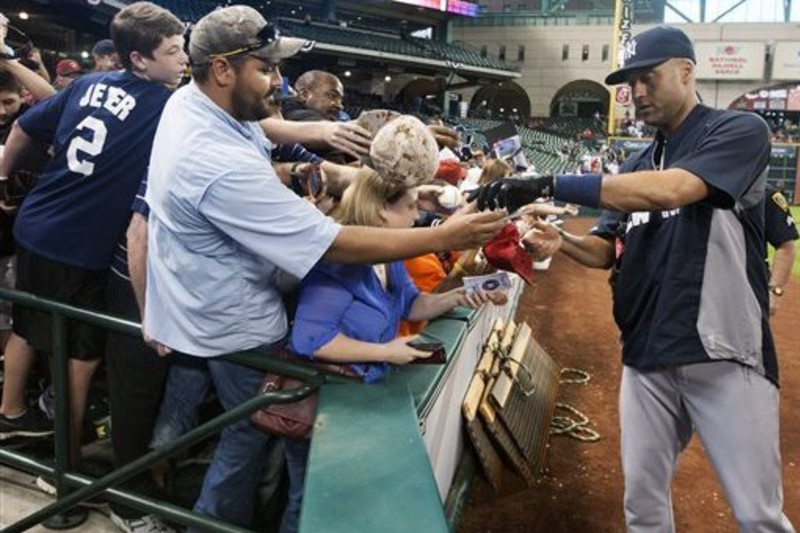 Fans Bid Farewell to Derek Jeter - WSJ