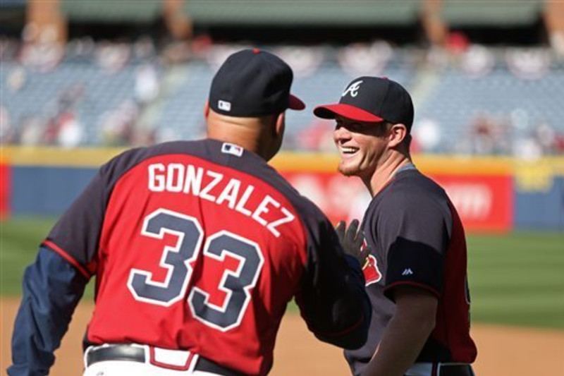 Braves closer Craig Kimbrel scores hole-in-one