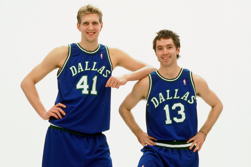 Dirk Nowitzki and Steve Nash combine for 66 points - Mavs Moneyball