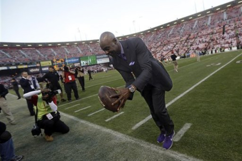 Mid-Valley Sports Awards teams with NFL Hall of Famer Jerry Rice