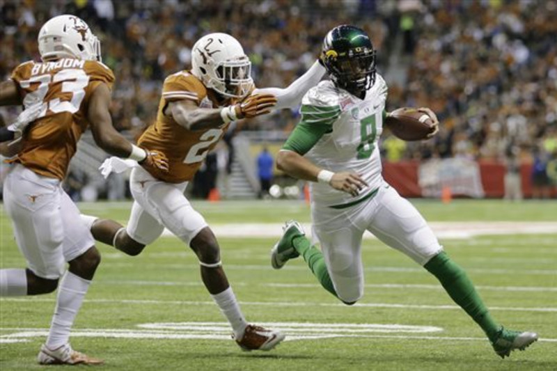 Oregon Unveils Mach Speed Uniforms for Alamo Bowl 