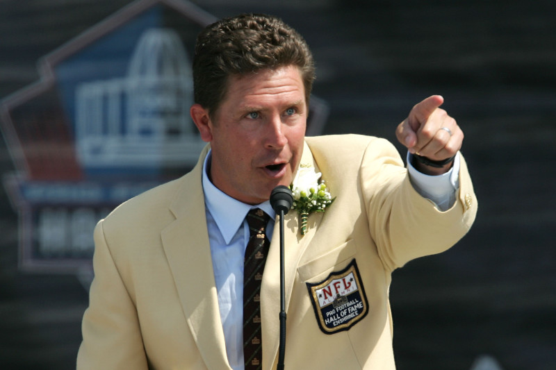 Hall of Fame quarterback Dan Marino of the Miami Dolphins warms up News  Photo - Getty Images