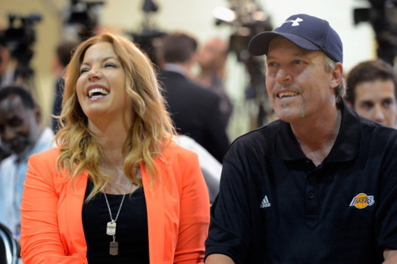 Lakers Rumors: Phil Jackson, Kurt Rambis still consulting Jeanie