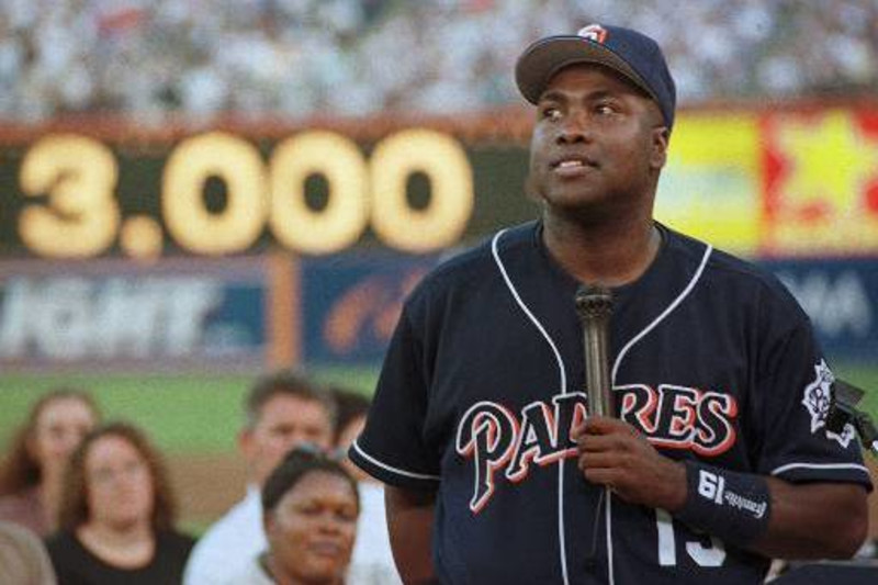 Tony Gwynn got salivary gland cancer but won't denounce chewing tobacco