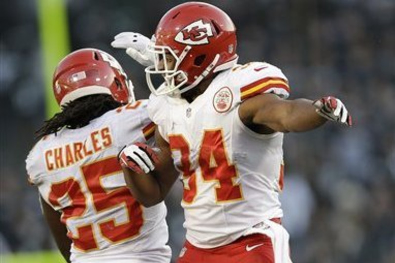 11 October 2009: Kansas City Chiefs running back Jamaal Charles (25) rushes  during the Cowboy's 26-20 victory over the Chiefs at Arrowhead Stadium.  (Credit Image: © Southcreek Global/ZUMApress.com Stock Photo - Alamy