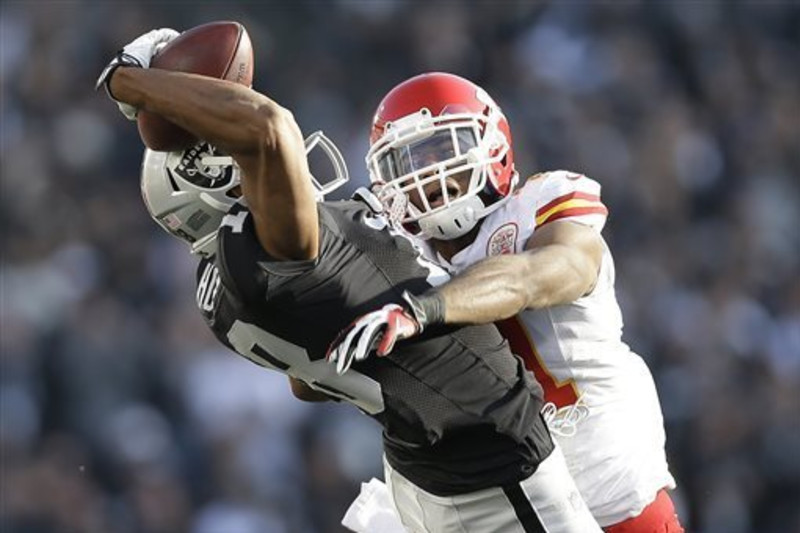 Oakland Raiders wide receiver Andre Holmes (18) during an NFL preseason  football game against the Arizona Cardinals, Friday, Aug. 12, 2016, in  Glendale, Ariz. (AP Photo/Rick Scuteri Stock Photo - Alamy