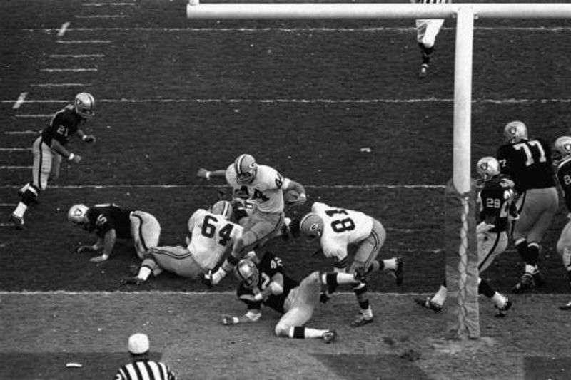 Packers sweep  1960s: Days of Rage