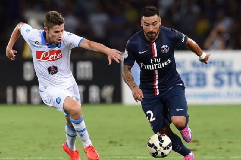 Premier League clubs on alert over Lavezzi contract talks