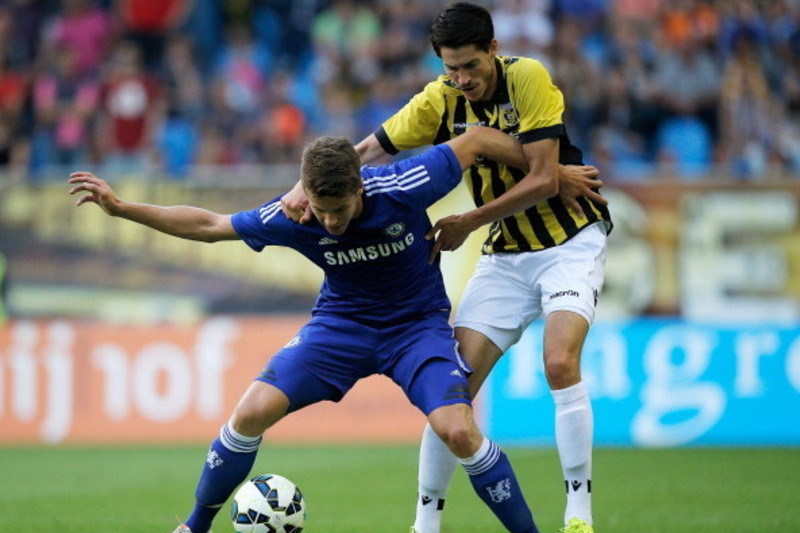 Chelsea confirmed the departure of midfielder Van Ginkel and