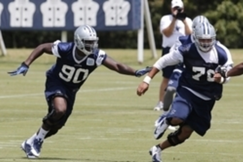 Cowboys' DeMarcus Lawrence out six to eight weeks with broken foot