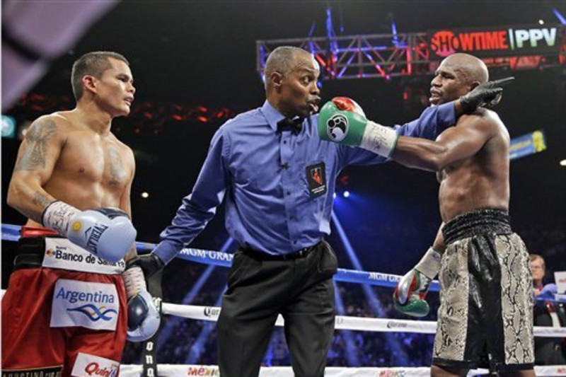 ESPN Ringside on X: On this date in 2014, Floyd Mayweather defeated Marcos  Maidana by majority decision in their first of back-to-back fights.   / X