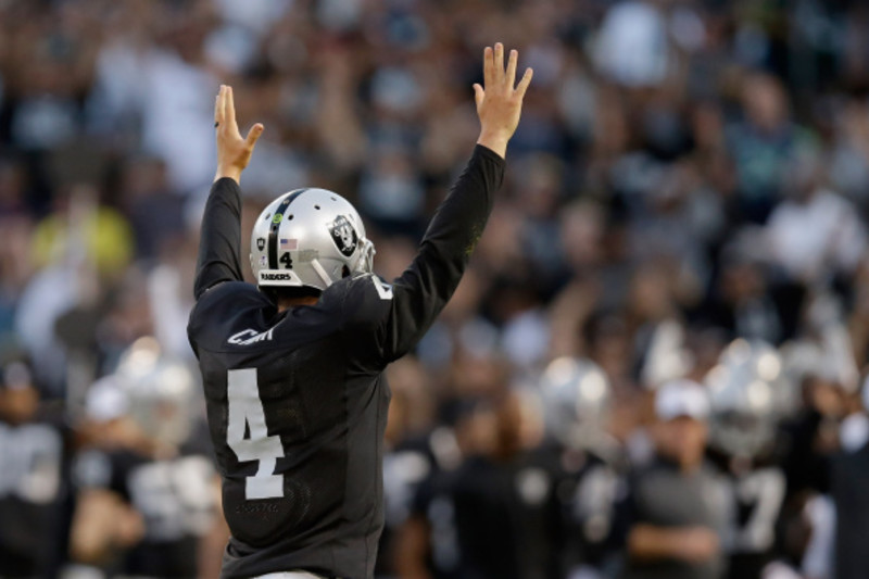 Oakland Raiders: Derek Carr passes Rich Gannon on all-time passing list