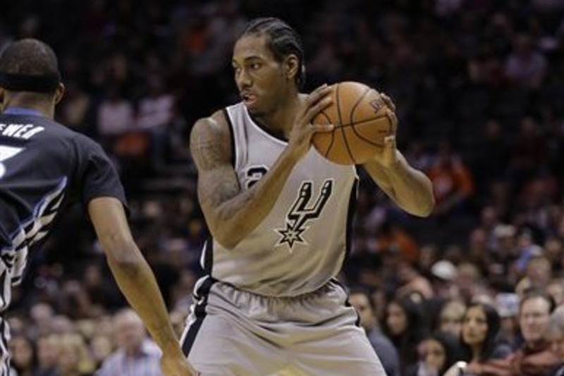 Kawhi Leonard to re-sign with Spurs for more than $90 million, per report 