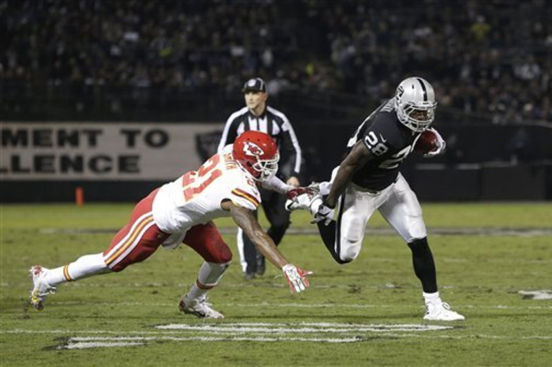 With Latavius Murray limping, Raiders turning to pair of rookie RBs