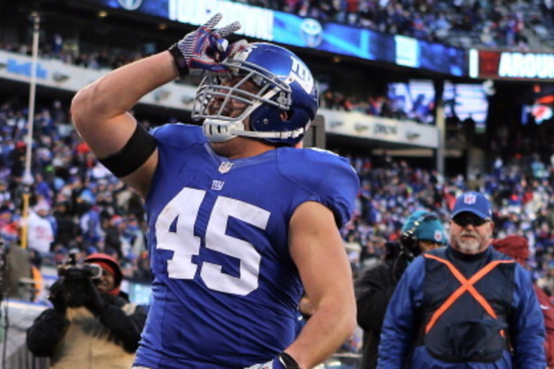 New York Giants running back Henry Hynoski (45) reacts with the