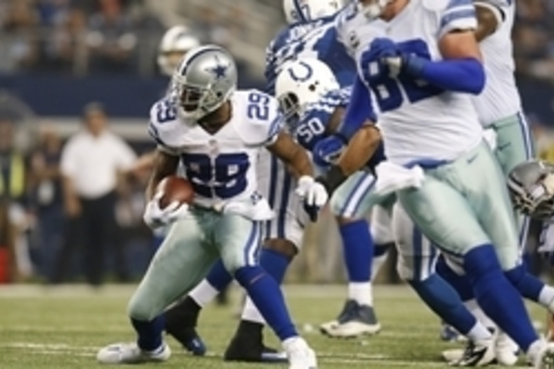 Bleacher Report - DeMarco Murray moves past Emmitt Smith to become the Dallas  Cowboys single-season rushing leader.