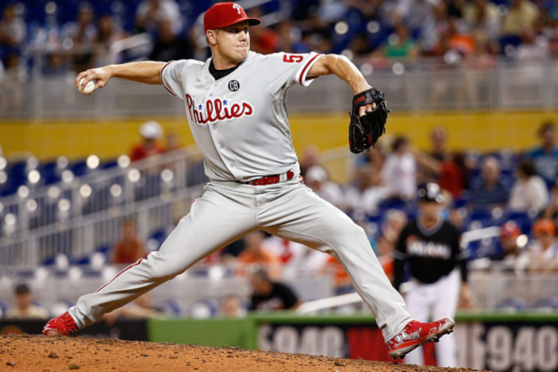 Philadelphia Phillies' Jonathan Papelbon stops fan from climbing into  bullpen 