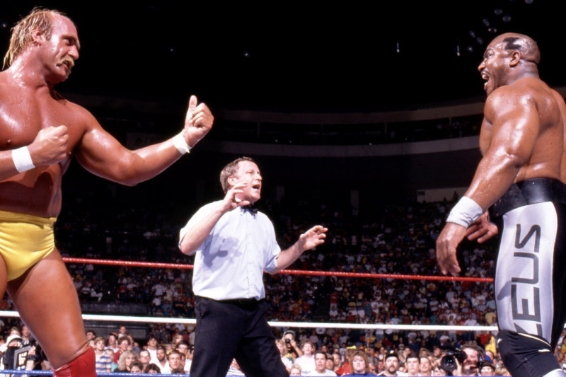 Hulk Hogan confronts Zeus.