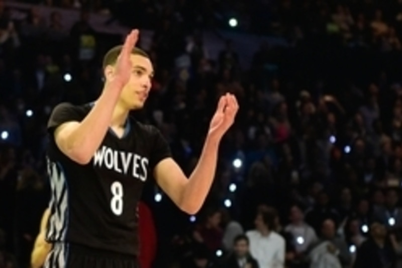 Zach LaVine Wins 2015 NBA Slam Dunk Contest: Scores, Highlights