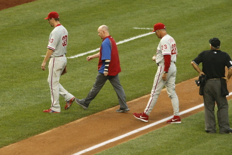 Phillies' Cliff Lee says career could be over if surgery needed