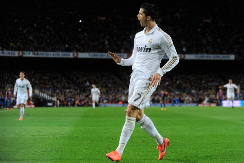 WATCH: Cristiano Ronaldo silences Barcelona fans at Camp Nou with his  iconic 'Calma' celebration in 2012