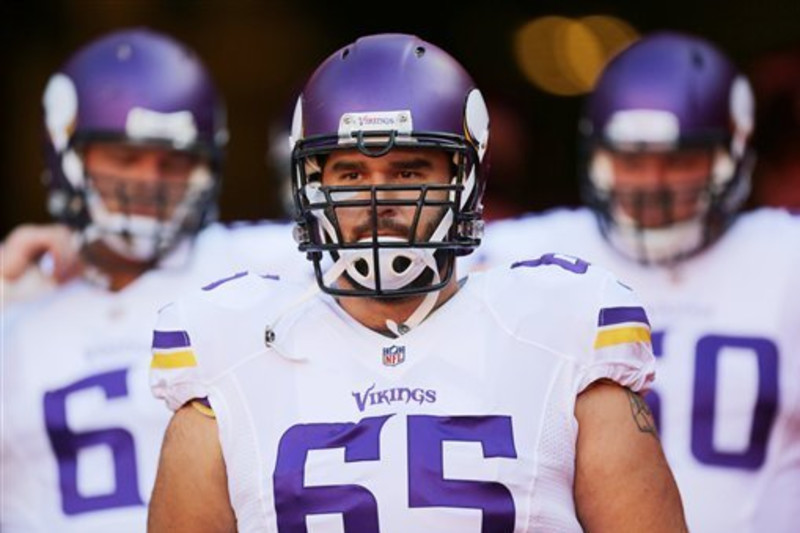 John Sullivan of Minnesota Vikings signs contract extension, gets