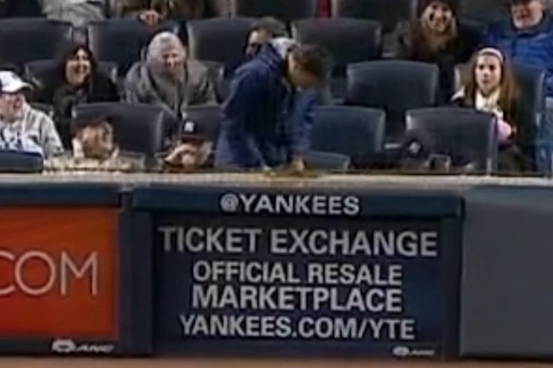 The team is hot, but Yankee ticket sales are not - Marketplace