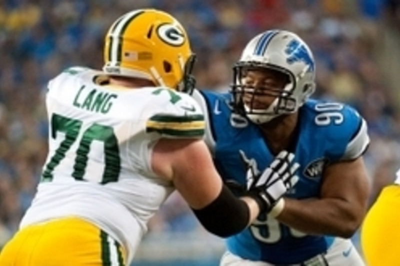 Green Bay Packers: The time has come to reward T.J. Lang