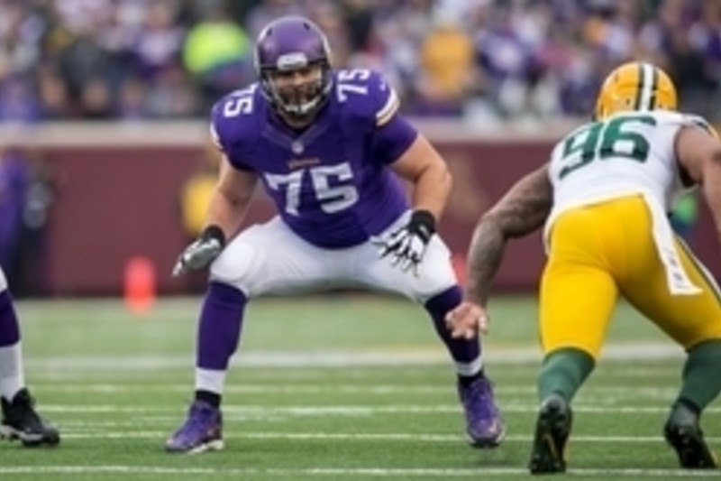 Texans cut Matt Kalil, Vikings' former No. 1 pick, after trading