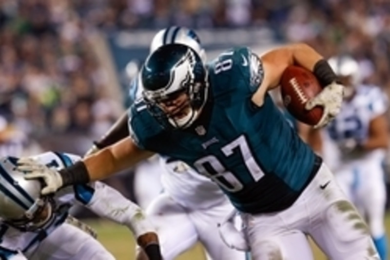 November 23, 2014: Philadelphia Eagles tight end Brent Celek (87) in action  during the NFL game between the Tennessee Titans and the Philadelphia Eagles  at Lincoln Financial Field in Philadelphia, Pennsylvania. The