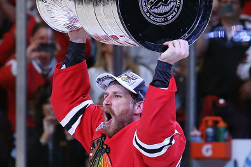 Marian Hossa with Stanley Cup in car today : r/hawks