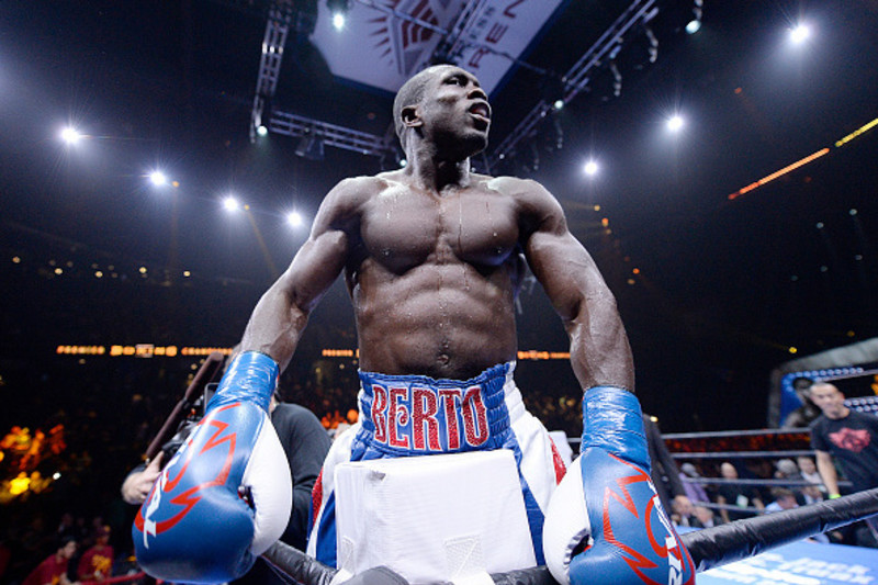 Floyd Mayweather names his five greatest boxers - snubbing