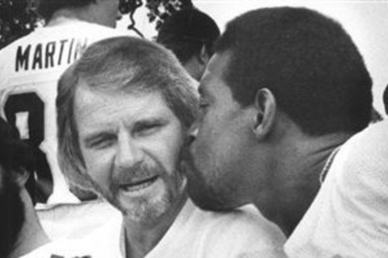 Fans react to Ken Stabler's passing and a developer backs down in