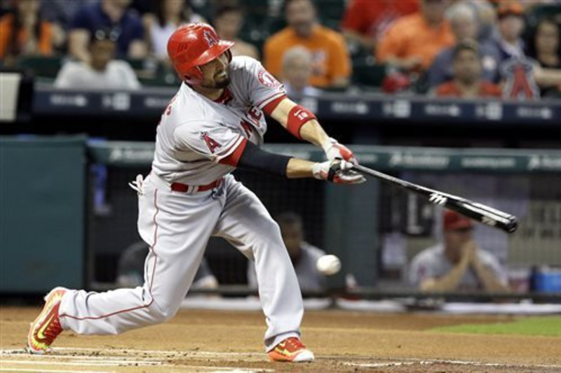 Shane Victorino in, Mike Trout out of Angels lineup against Astros
