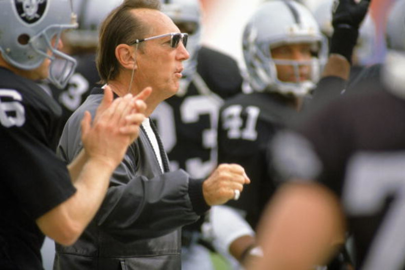 Gene Upshaw vs. Art Thoms was an annual replay at Raiders training