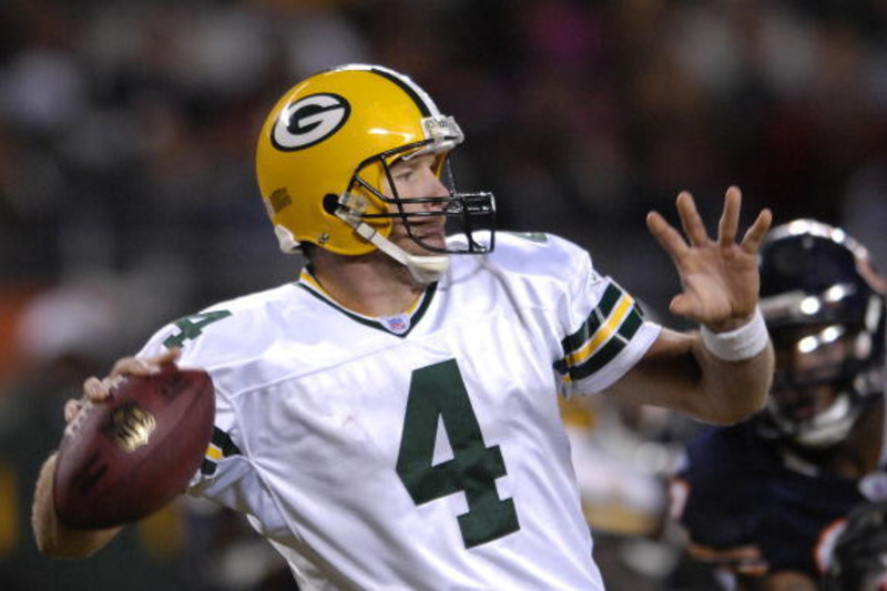 Brett Favre dominates Packers' Hall of Fame legends game 