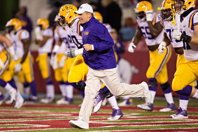 Les Miles releases LSU's first depth chart of 2015