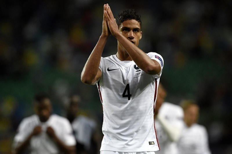 Real Madrid Forced to Sweat Over Raphael Varane's Fitness After Picking Up  Injury Playing for France - Sports Illustrated