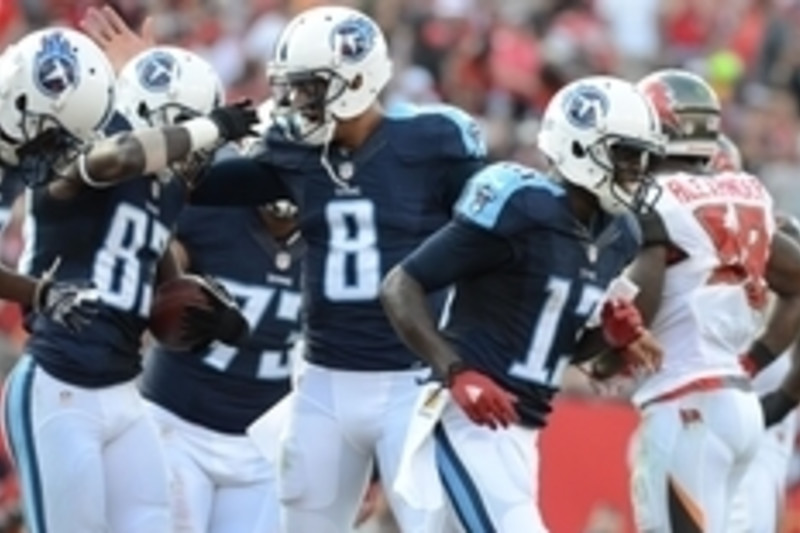 Titans punish Bucs, 42-14