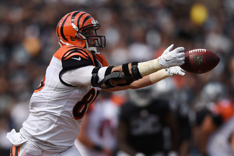 Browns fail to contain Bengals tight end Tyler Eifert