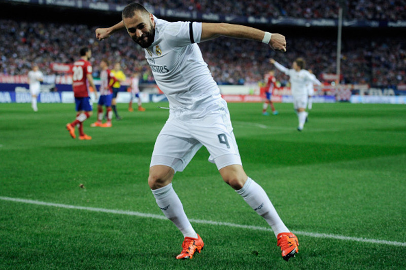 Real Madrid destroy sad Elche! Karim Benzema penalty double keeps  relegation-bound La Liga opponent from sniffing upset