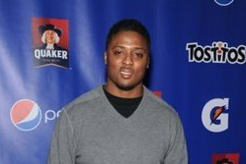 Ex-NFL running back Warrick Dunn has helped 145 single-parent families  become homeowners – New York Daily News