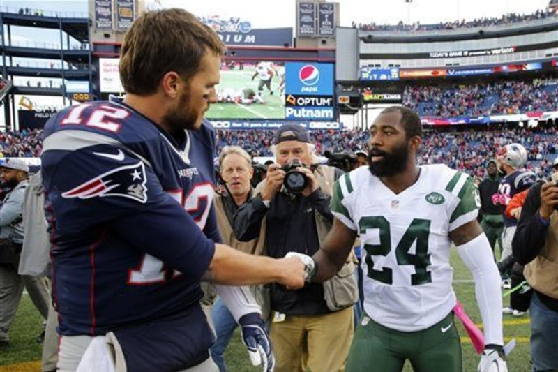 Brady, unbeaten Patriots turn it on in 4th, beat Jets 30-23