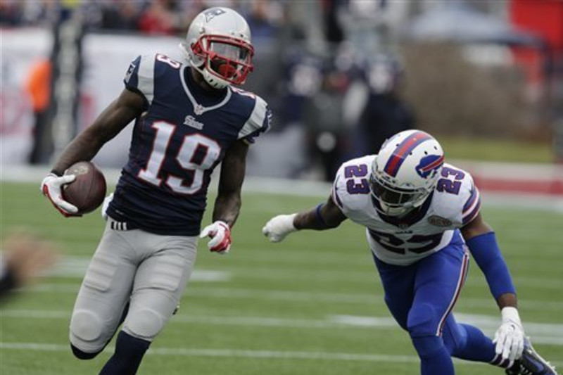 BILLS: McKelvin fumble lets Patriots steal victory, Sports