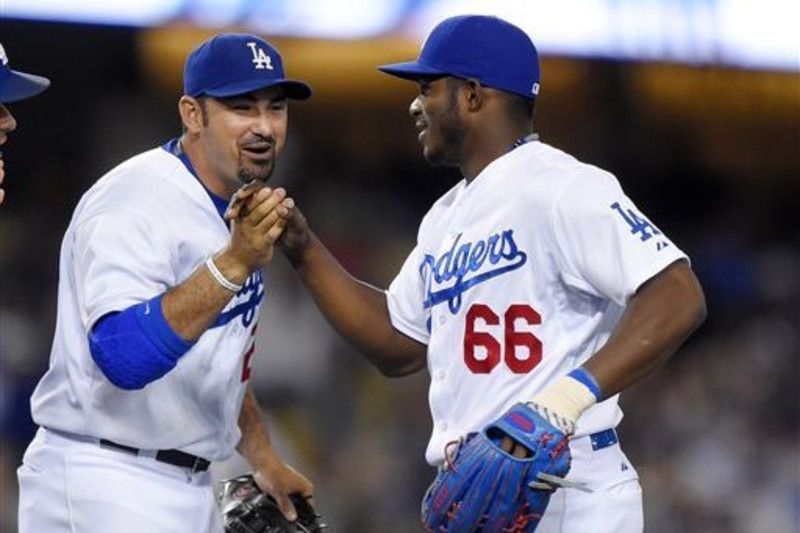 Andy Van Slyke reveals that Clayton Kershaw wants Yasiel Puig traded, and  plenty more