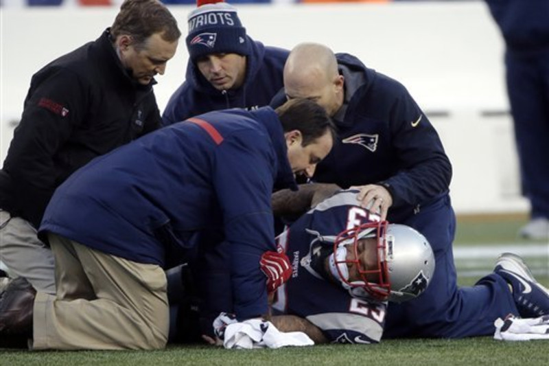 Patriots clinch first-round bye with 33-16 win over Titans