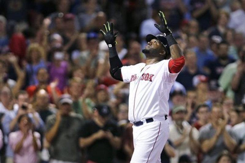 Red Sox DAVID ORTIZ(BIG PAPI) embraces Mookie Betts - Gold Medal Impressions